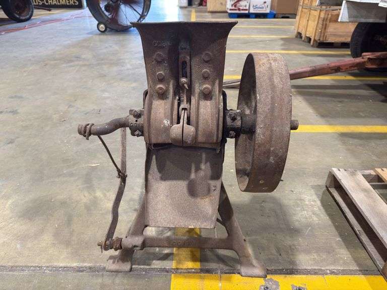Humphrey & Sons hand-crank bone grinder or bone cutter image