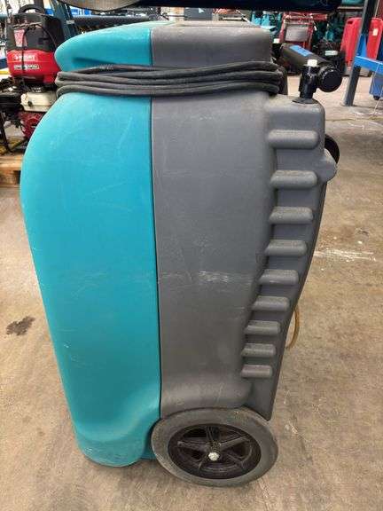 DRIZAIR LGR 2000 Low Grain Refrigerant Dehumidifier…Model: F232-SM…HRS: 3194.4