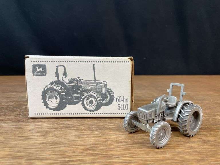 1/43 John Deere 5400 Pewter 1992 Nashville NIB SC image
