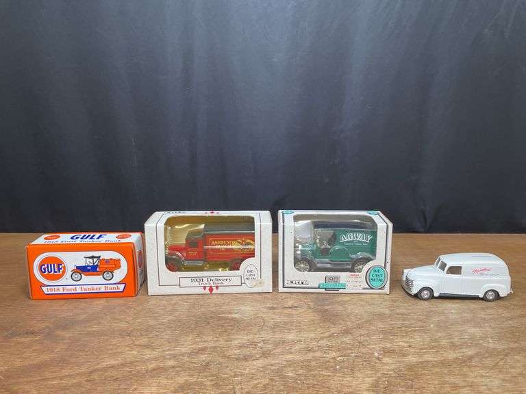 (4) Truck Banks image