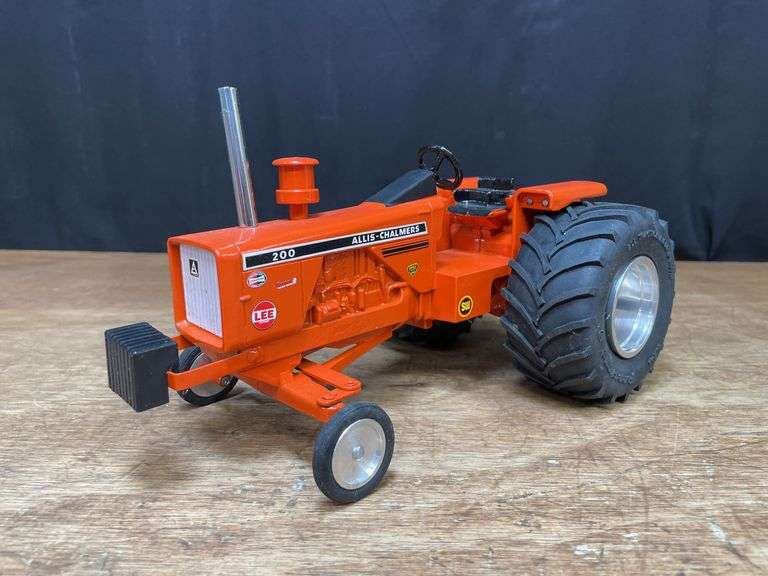 1/16 AC 200 Puller Customized image