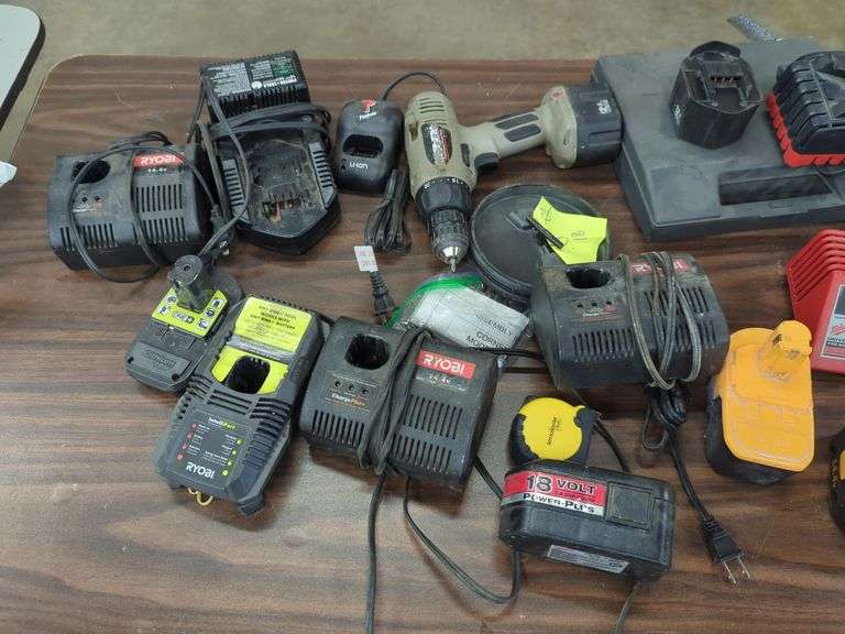 Power Tool Batteries and Chargers Lot - Ryobi/DeWalt/Makita