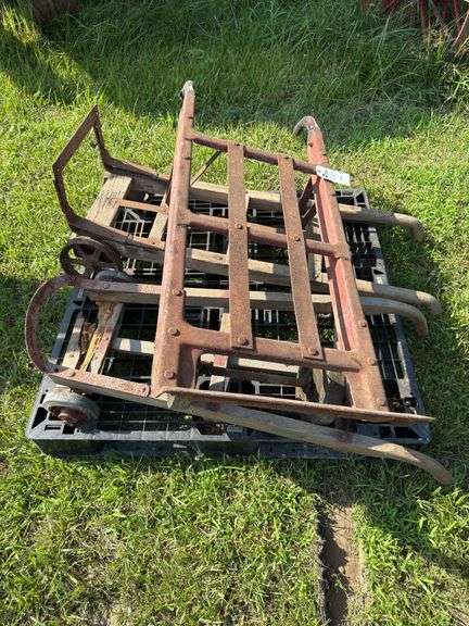 Hand Trucks image