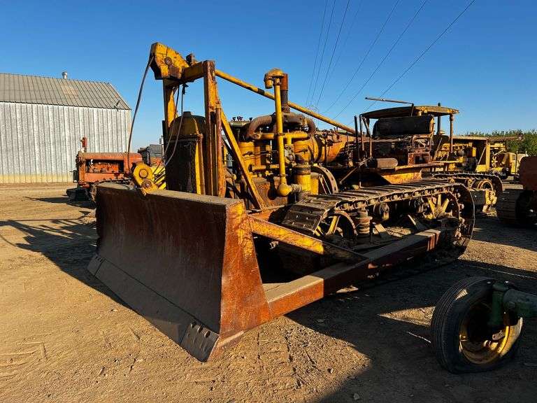 Caterpillar Dozer image