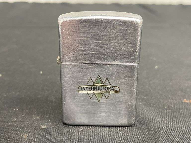 International Trucks Lighter