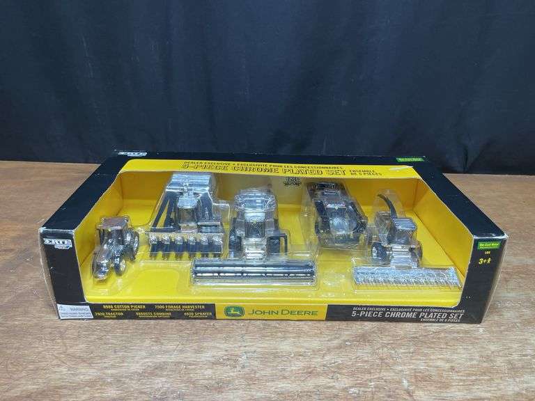 1/64 John Deere Chrome Dealer Set NIB Ertl image