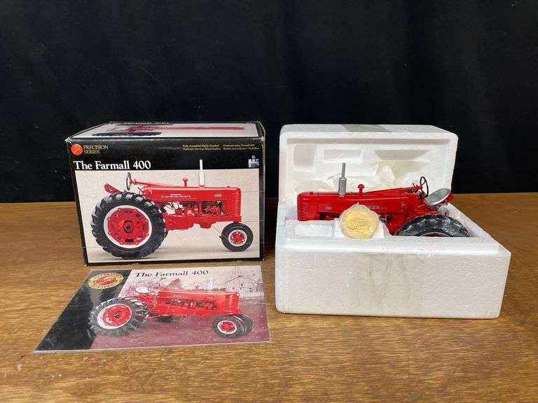 1/16 Farmall 400 Precision NIB Ertl image
