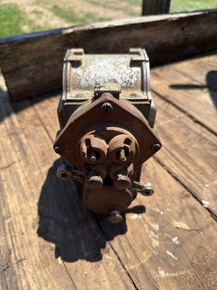 Splitdorf Magneto