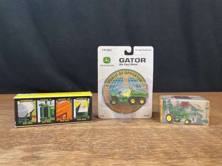 (3) 1/64 + 1/32 John Deere NIB image