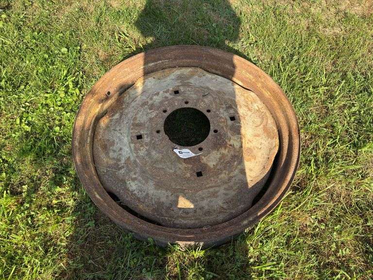 John Deere H Rim image