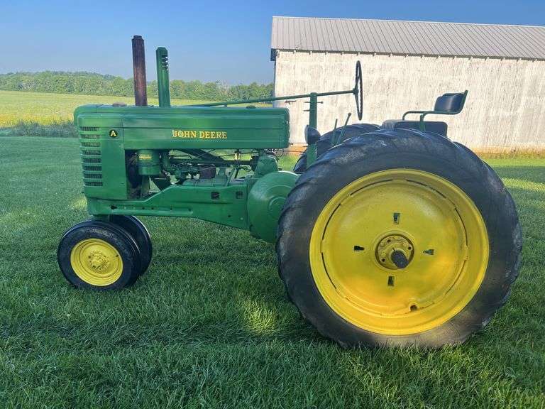 John Deere Late Styled Model A