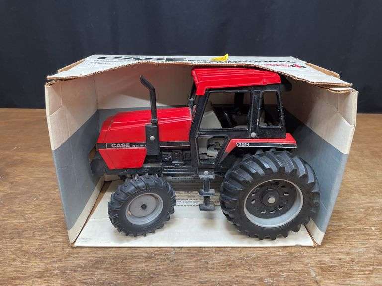 1/16 Case-IH 3294 NIB Ertl image