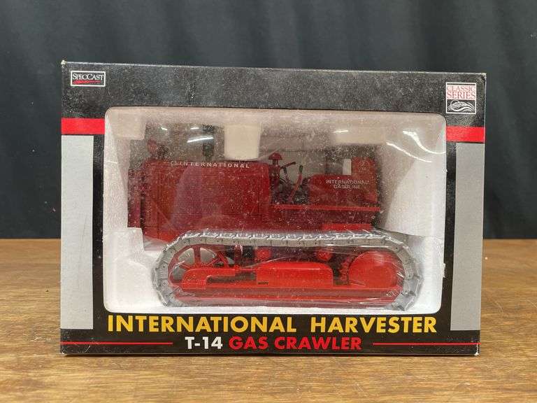 1/16 IH T-14 Crawler NIB SC image