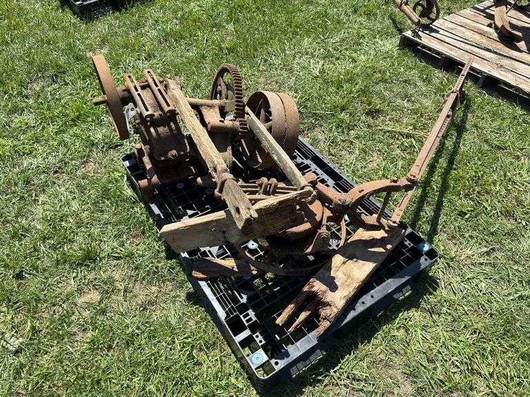 Windmill Pump Jacks image
