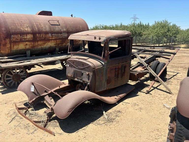 Truck Cab and Chassis image