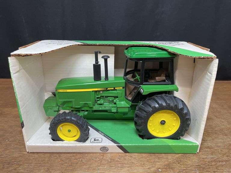 1/16 John Deere 4955 NIB Ertl image