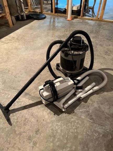 Shop Vac & Oreck Vaccuum image