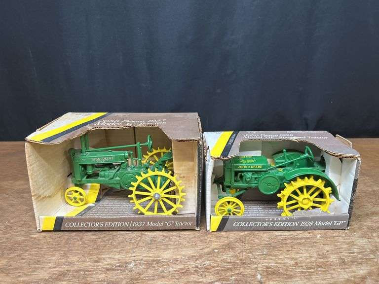 (2) 1/16 John Deere G + GP Collector NIB Ertl image