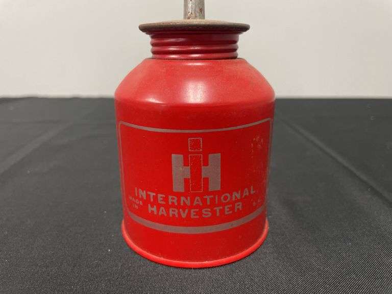 IH Oil Can