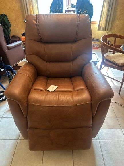 Golden Power Lifting Recliner image