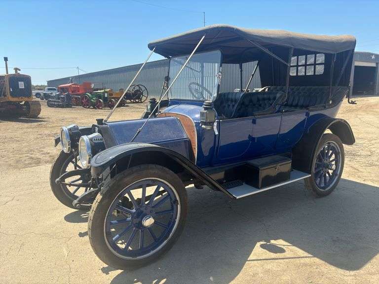 1913 Buick Touring image