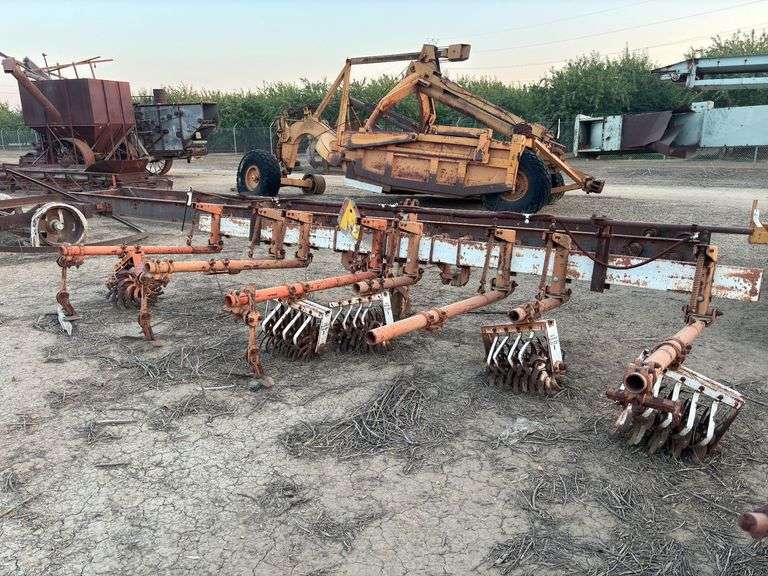 4 Row Cultivator image