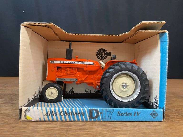 1/16 AC D17 Beckman HS NIB SM image