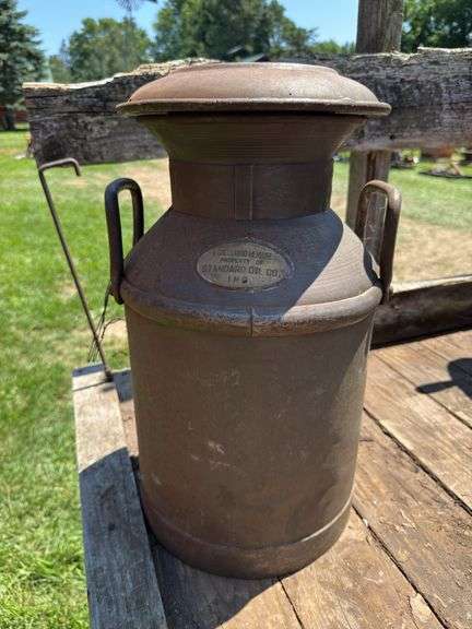 Standard Oil Can image