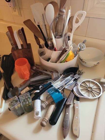 Kitchen Utensils Lot