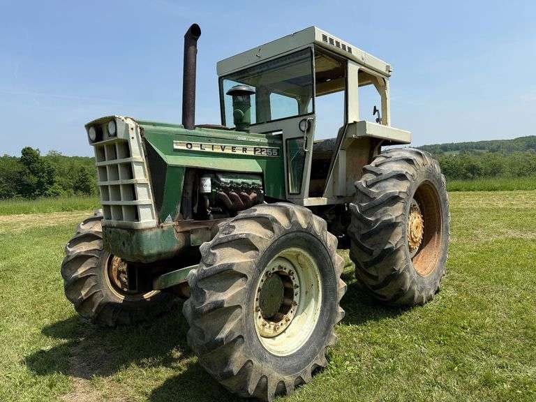 Oliver 2255 4WD image