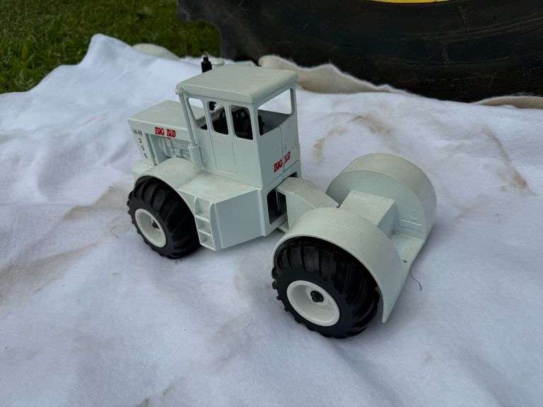 1/16 Scale Trumm Big Bud HN250