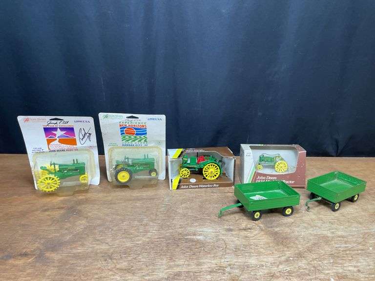 (6) 1/32 + 1/43 John Deere image