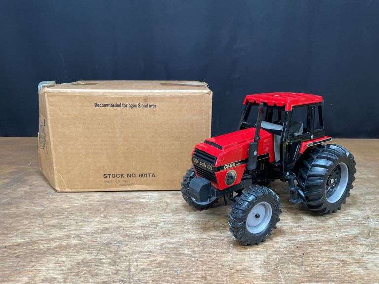 1/16 Case-IH 3294 1985 Collector NIB Ertl image