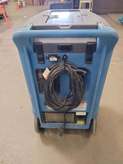 Dri-Eaz HVE 3000 Portable Flood Pumper with Auto Pump-Out and 12-Gallon Tank, Water Extractor (F479), Water Vacuum for Flooding