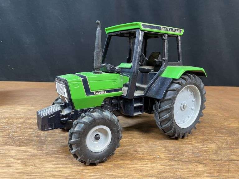 1/16 Deutz-Allis 6260 Collector NIB Ertl
