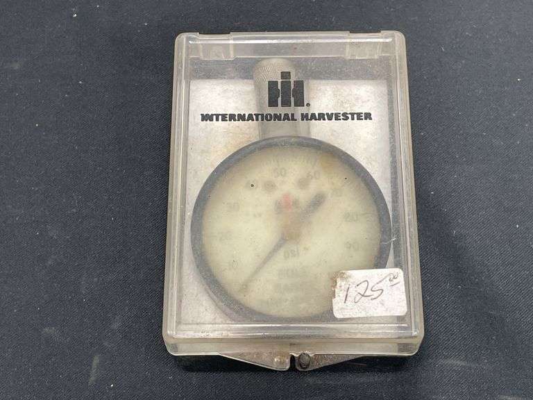 IH Tire Pressure Gauge