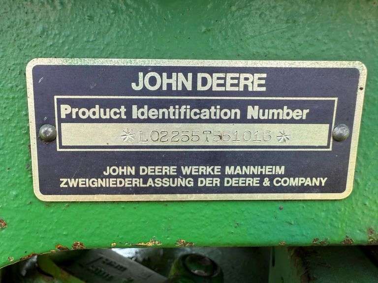 John Deere 2255
