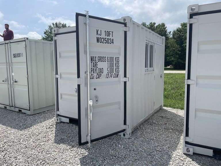 10 FT shipping container