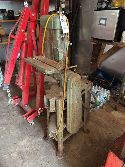 Delta Belt Sander image