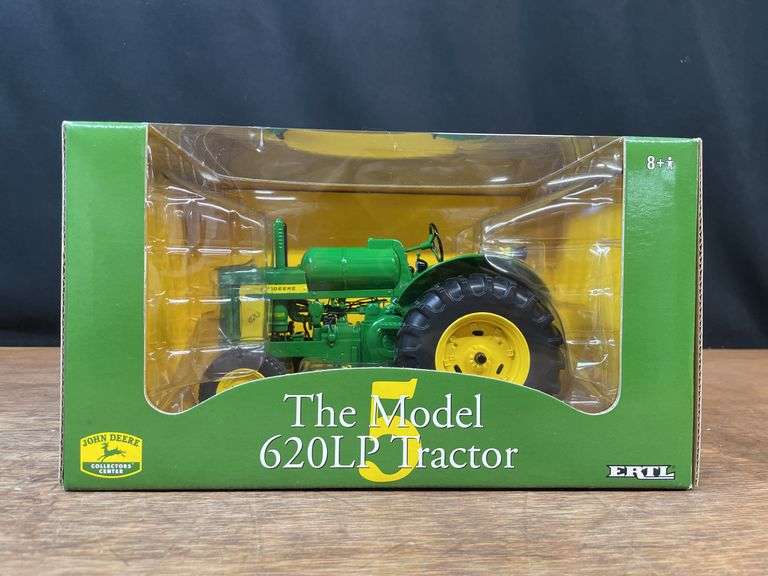 1/16 John Deere 620LP Collectors Center NIB Ertl image