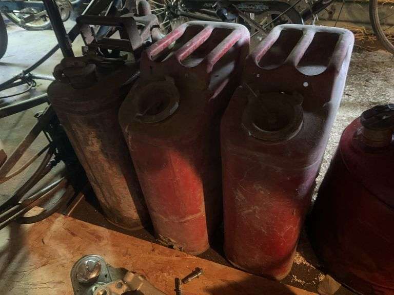 (6) Fuel Cans
