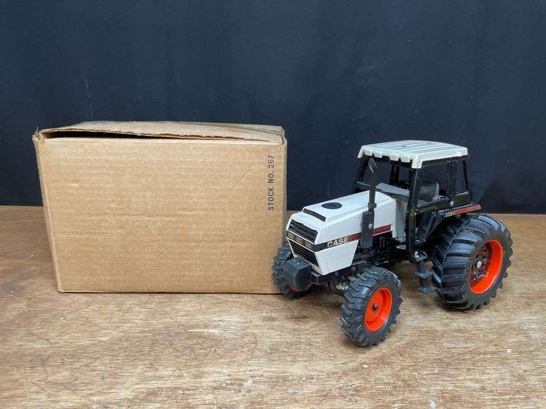1/16 Case 3294 Collector NIB Ertl image