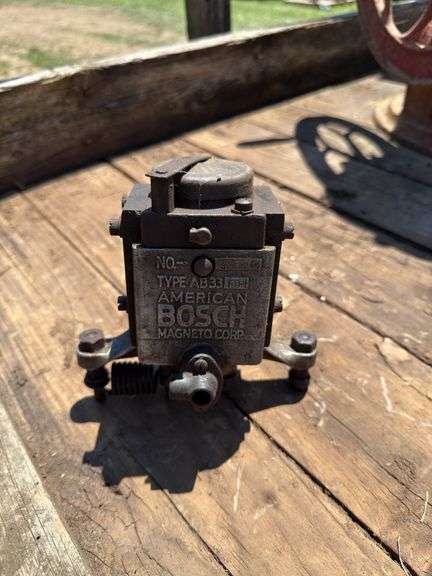 Bosch Type AB33 Magneto image