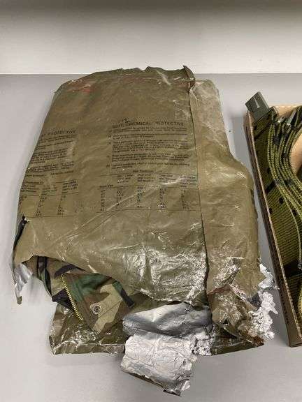 (6)-US Military Items