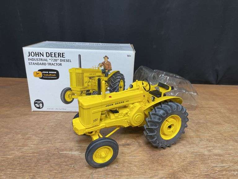 1/16 John Deere 720 Industrial 2 Cylinder NIB Ertl image
