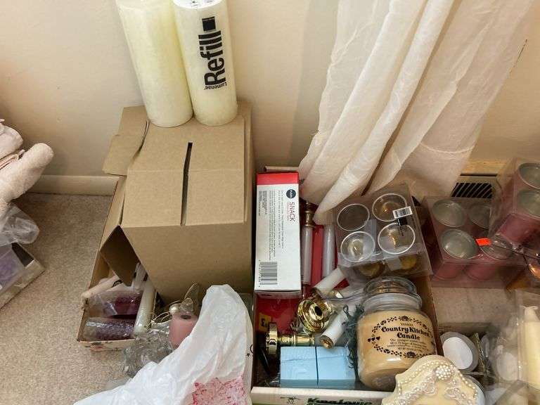Lot of misc candles