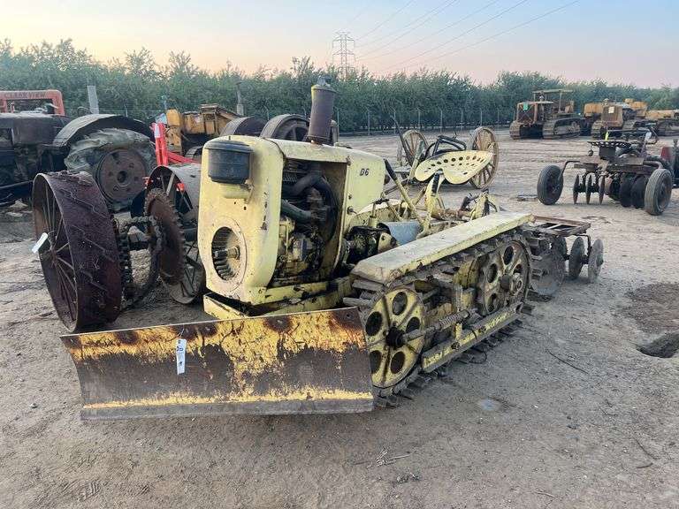 Windolph Tractor Crawler with Blade and Disc image