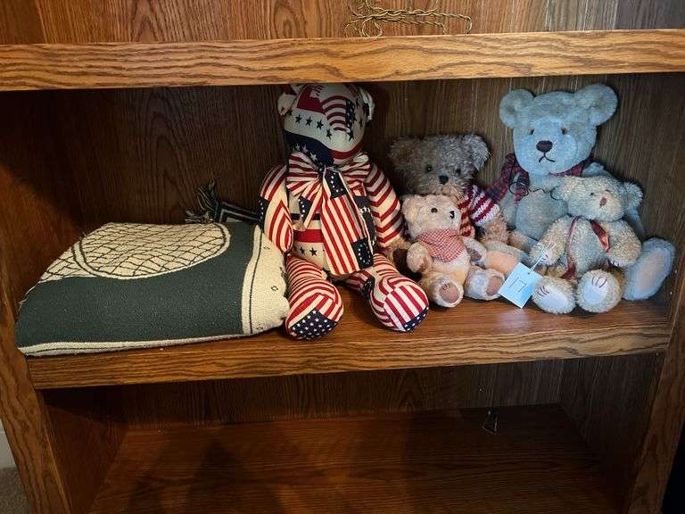 Throw Blanket and Bears image