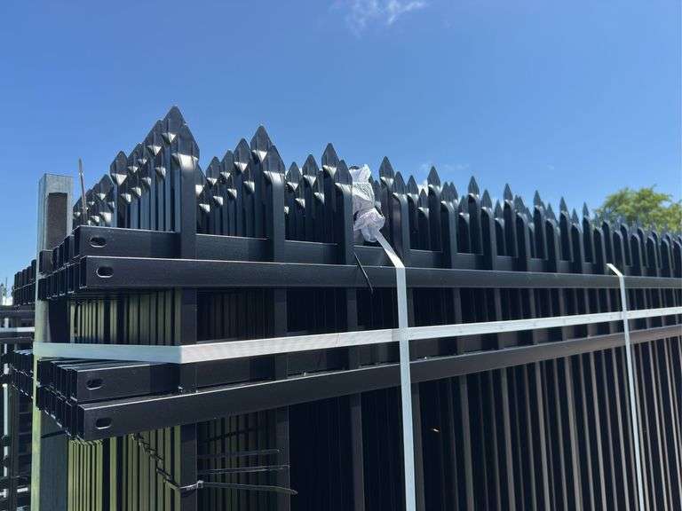 Powder Coated Steel Site Fence 8 X 6 Ft