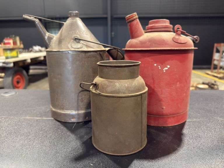 Three Gas/Oil cans image